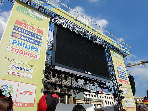 Bühne auf dem Fanfest Fotos