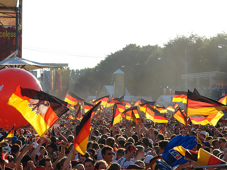 Fahnenmeer Foto 