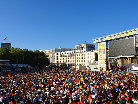 Foto Fanmeile am Reichstag