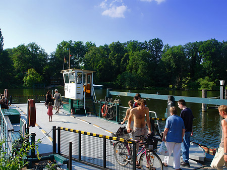 Foto Anlegestelle zur Pfaueninsel - Berlin