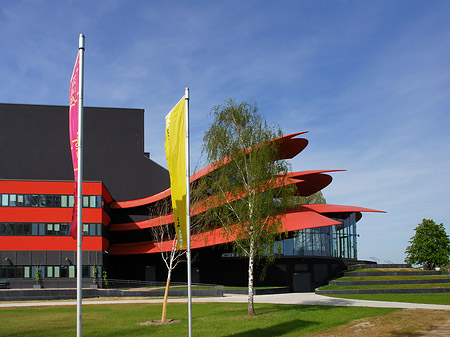 Fotos Fahnen am Theater