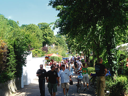 Touristen in Övelgönne Foto 