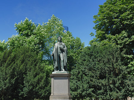 Foto Statue von Schiller - Frankfurt am Main