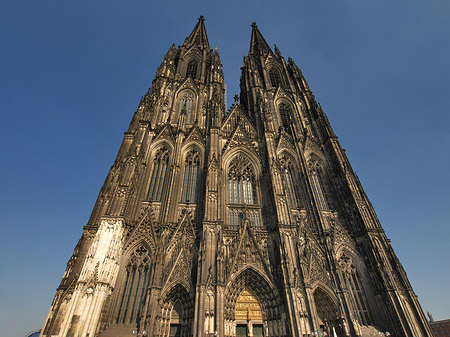 Foto Westfassade des Kölner Doms - Köln